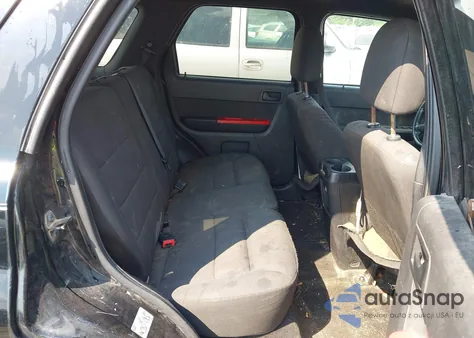 2010 Ford Escape Xlt from USA, damaged, VIN 1FMCU0D72AKC43335